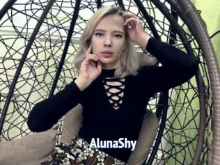 AlunaShy