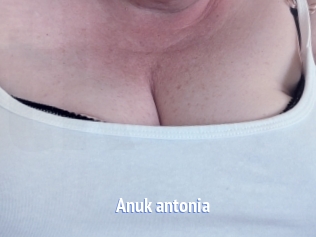 Anuk_antonia