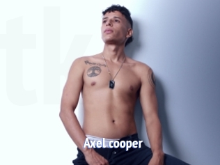 Axel_cooper