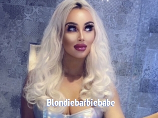 Blondiebarbiebabe