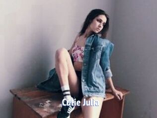 Cutie_Julia