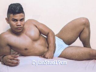 DylanStud19cm