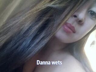 Danna_wets