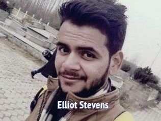 Elliot_Stevens