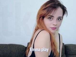 Emma_play