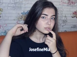 JosefineMia
