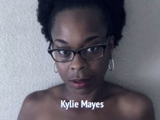 Kylie_Mayes