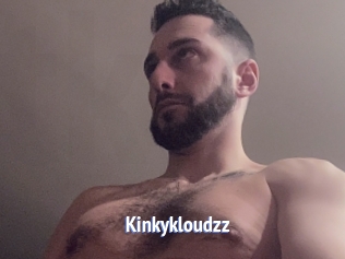 Kinkykloudzz