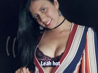Leah_hot