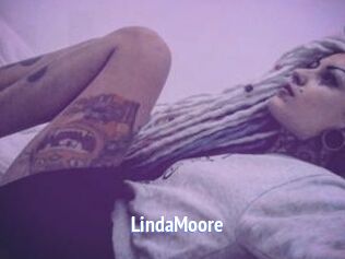 Linda_Moore