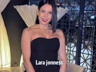 Lara_jonness
