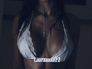 Lauraaaaa22