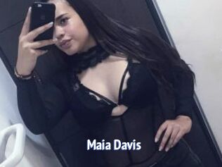 Maia_Davis