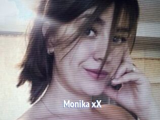 Monika_xX