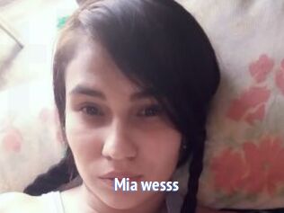 Mia_wesss