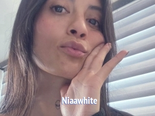 Niaawhite