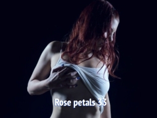 Rose_petals_33
