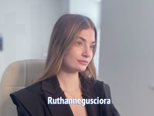 Ruthannegusciora
