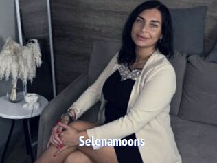 Selenamoons