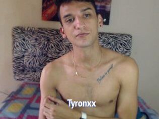 Tyronxx