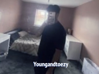 Youngandtoezy